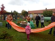 Převlékáme čarodějnici za Obří Halloweenskou mrkvodýni